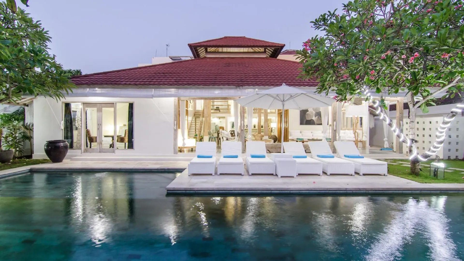 Luxurious&Spacious 4Br Villa In Seminyak  Seminyak (Bali)