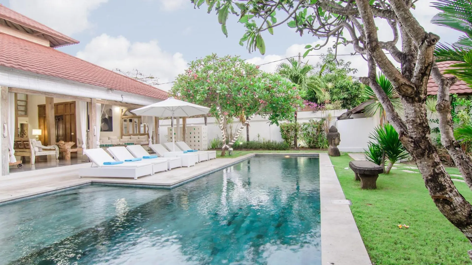 Luxurious&Spacious 4Br Villa In Seminyak